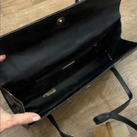 Vintage J.Renee Black and Tan Snakeskin Clutch - Picture 3 of 8